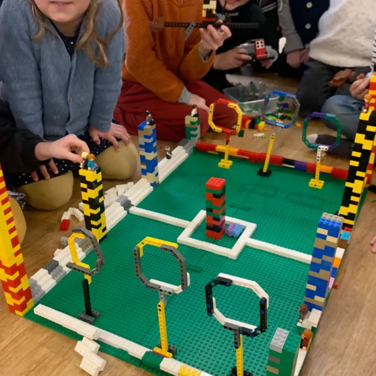atelier légo vacances enfants stage nantes